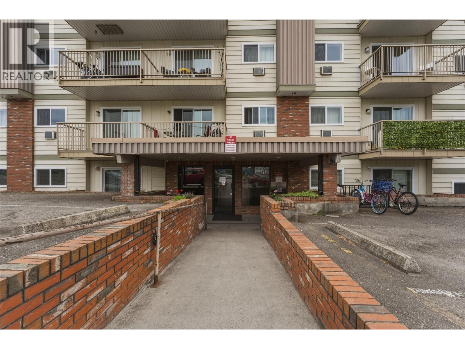 #418 3304 35th Avenue - 25