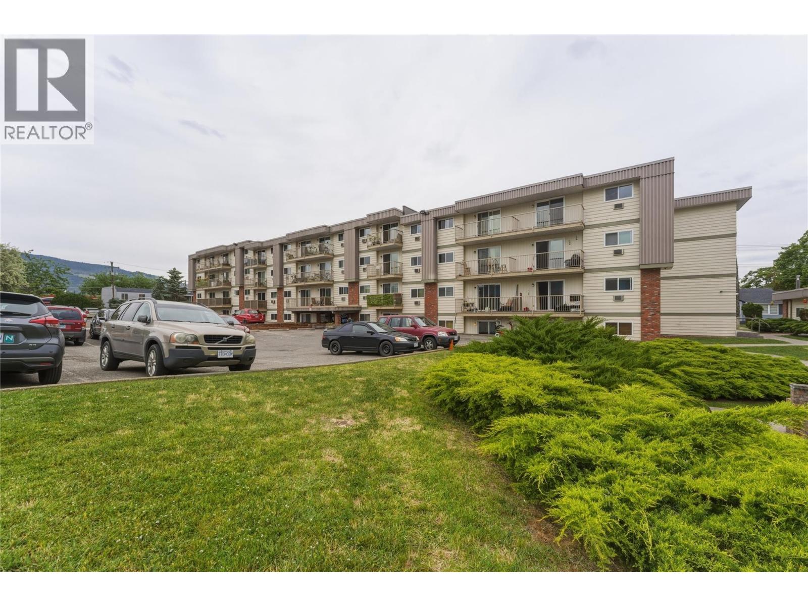 #418 3304 35th Avenue - 26