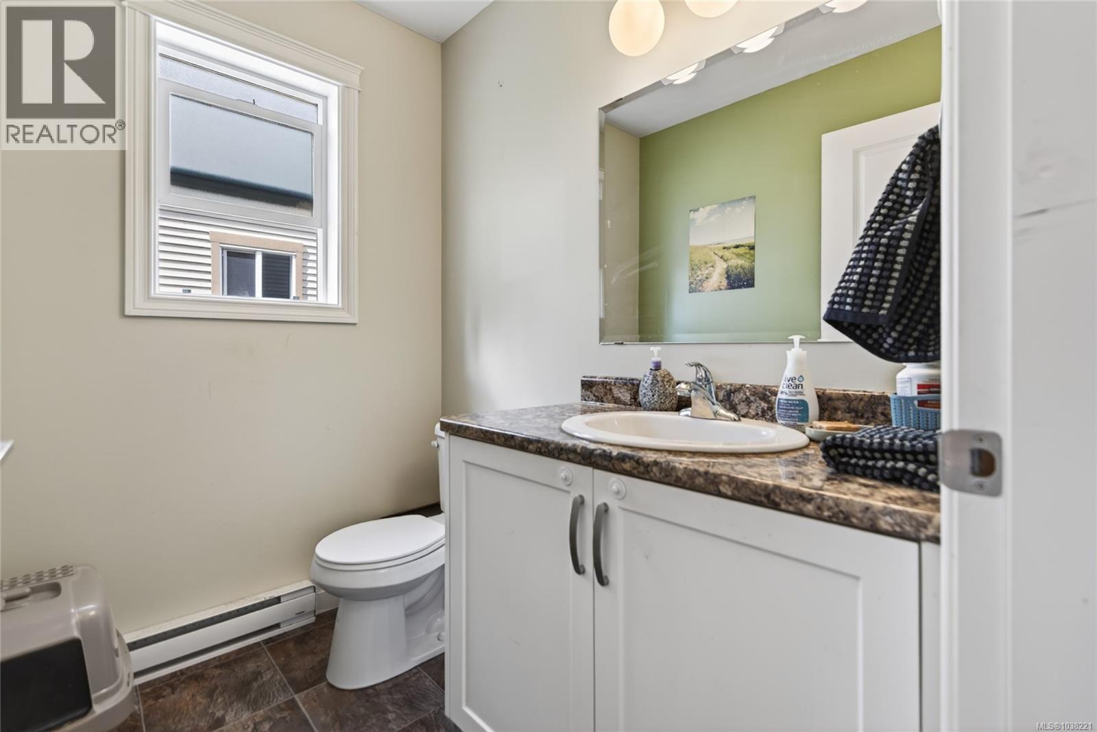 2593 Swanson St - 9
