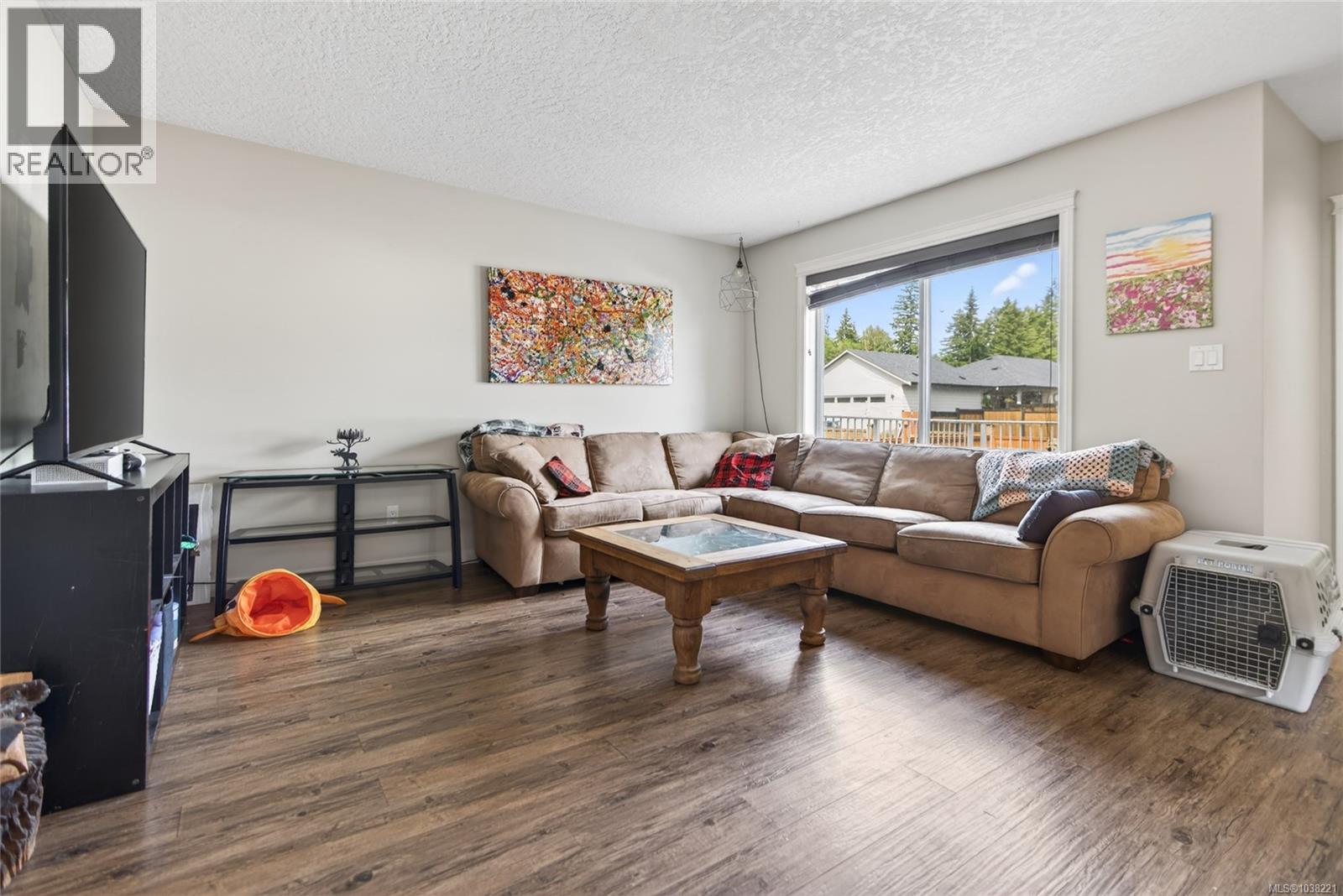 2593 Swanson St - 6