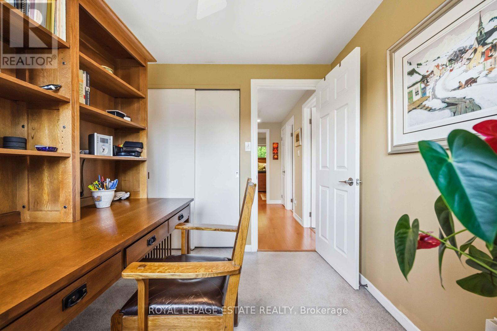 #123 90 EDGEWOOD AVENUE - 16