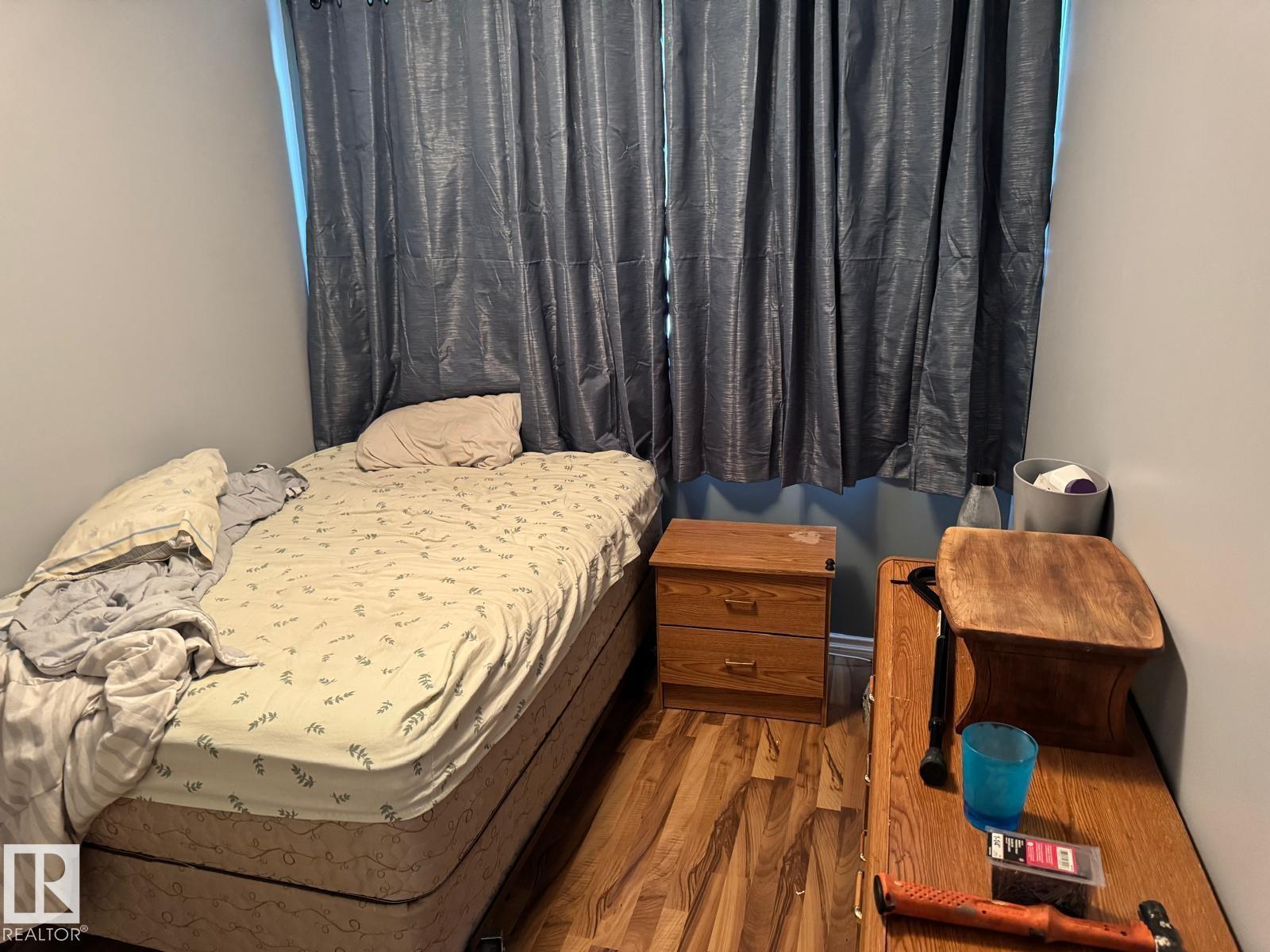 4907 51 AV — photo 12