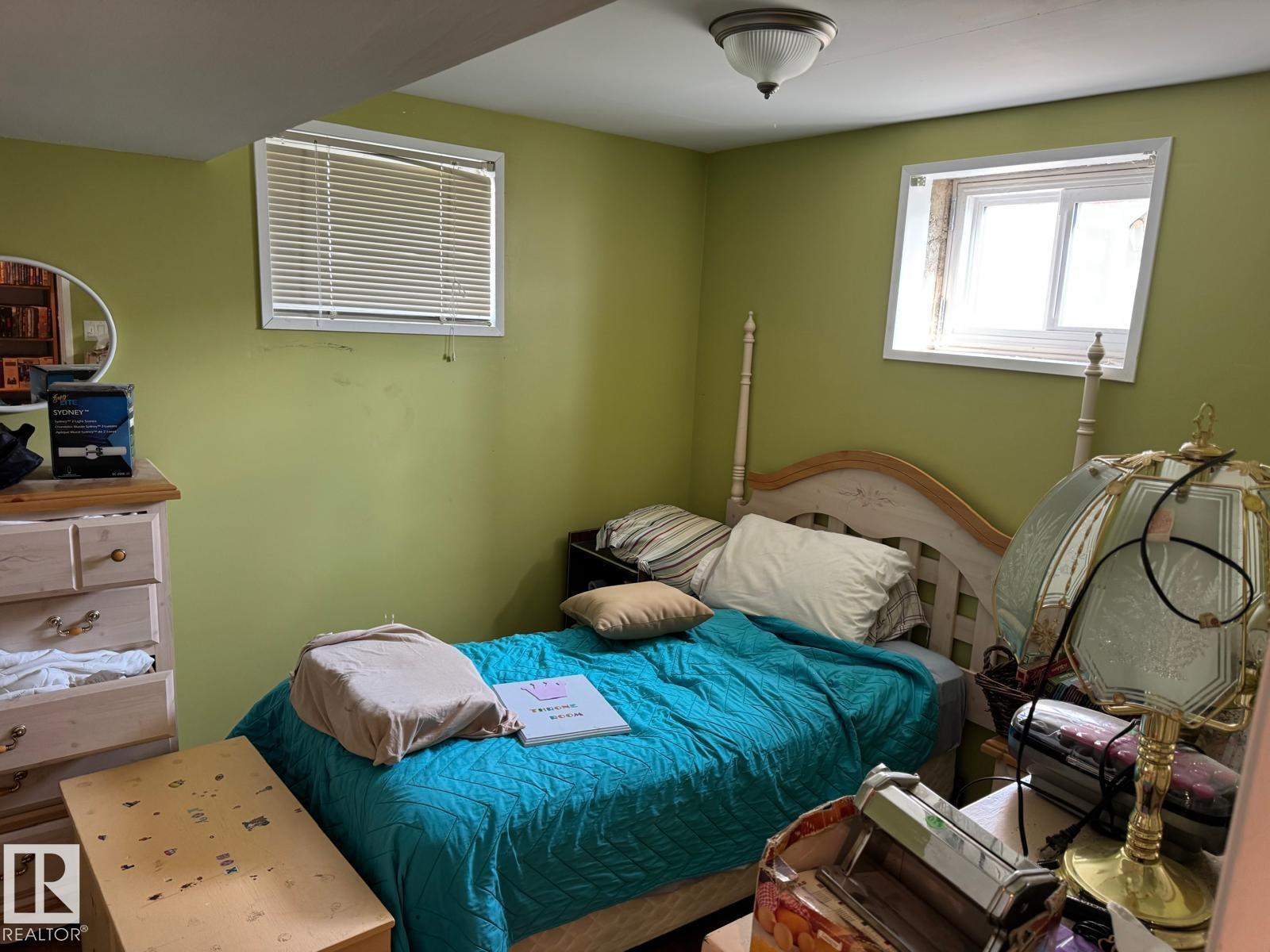 4907 51 AV — photo 19