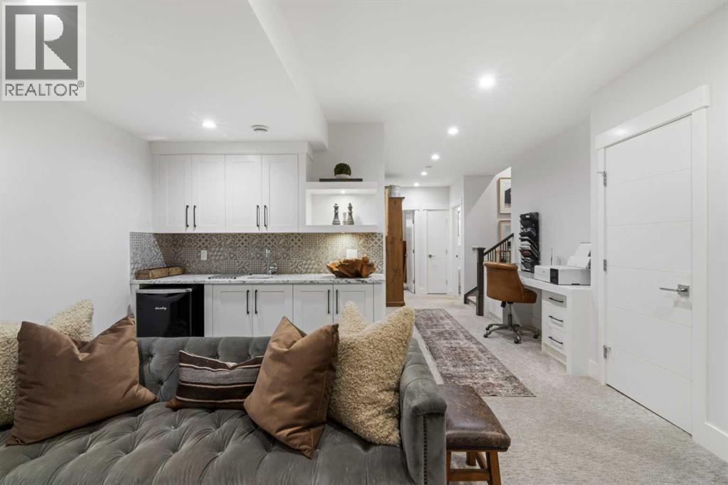 2012 49 Avenue SW - 33