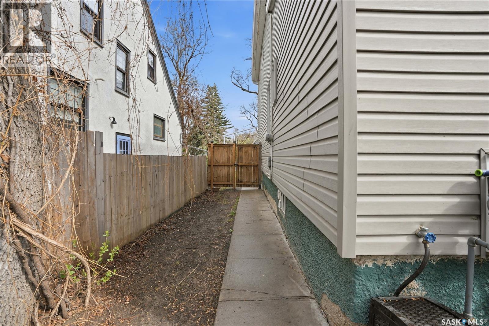 228 8th STREET E - 47