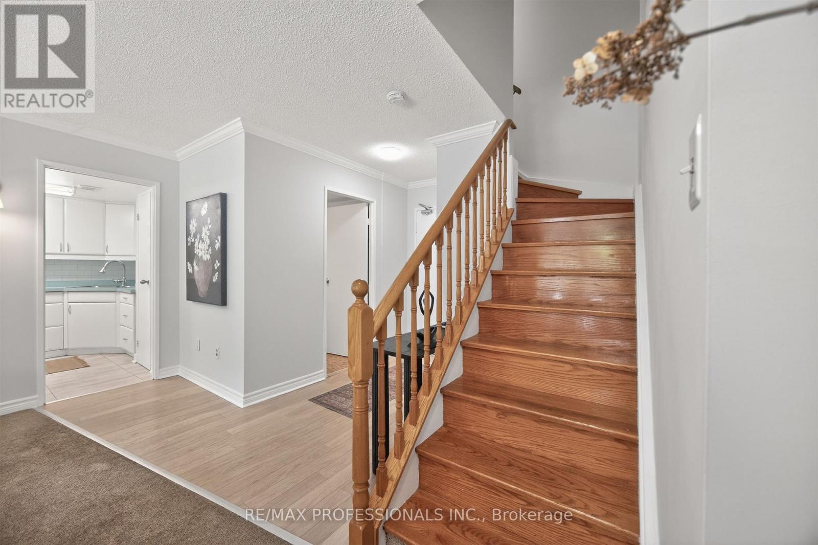 #122 80 QUEBEC AVENUE - 16