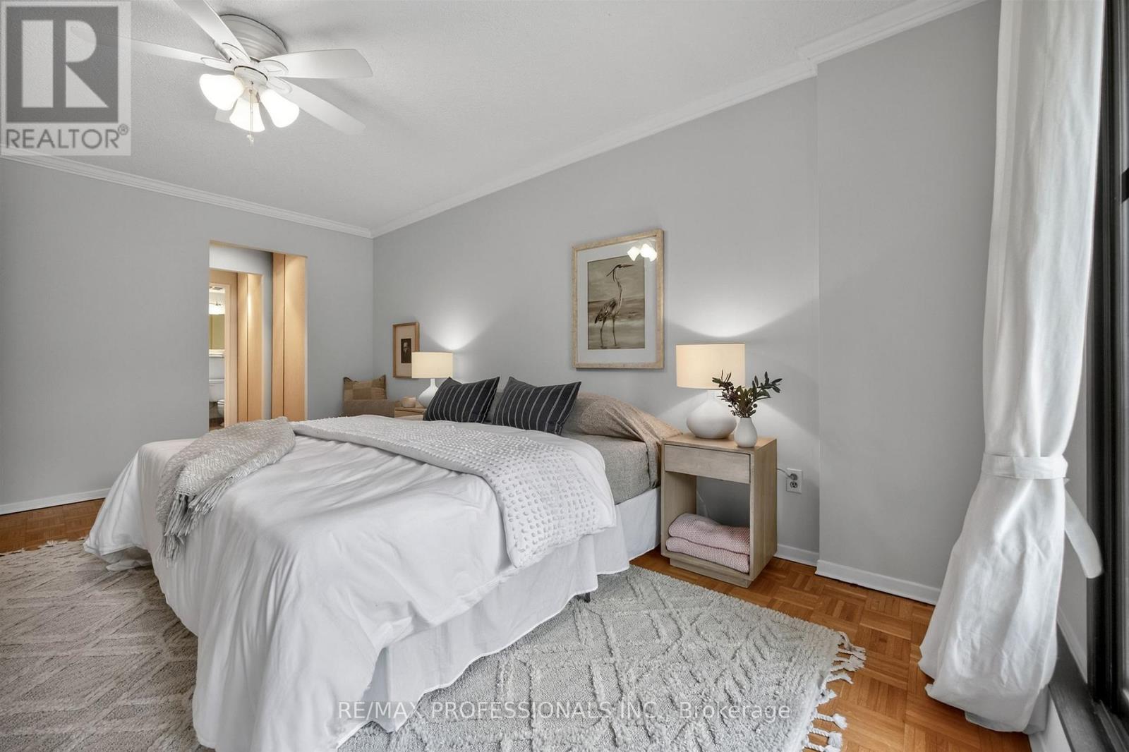#122 80 QUEBEC AVENUE - 21