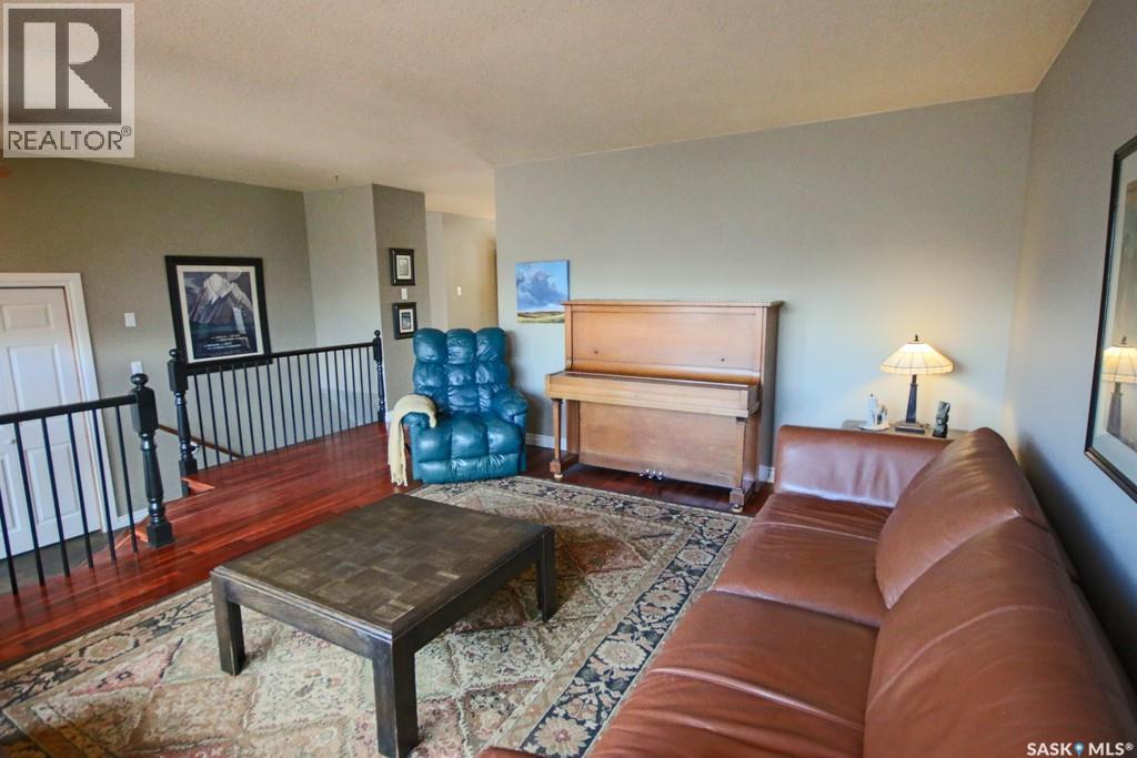 1666 Marshall CRESCENT - 4