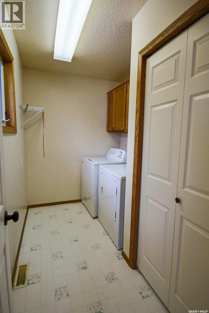 1666 Marshall CRESCENT - 27