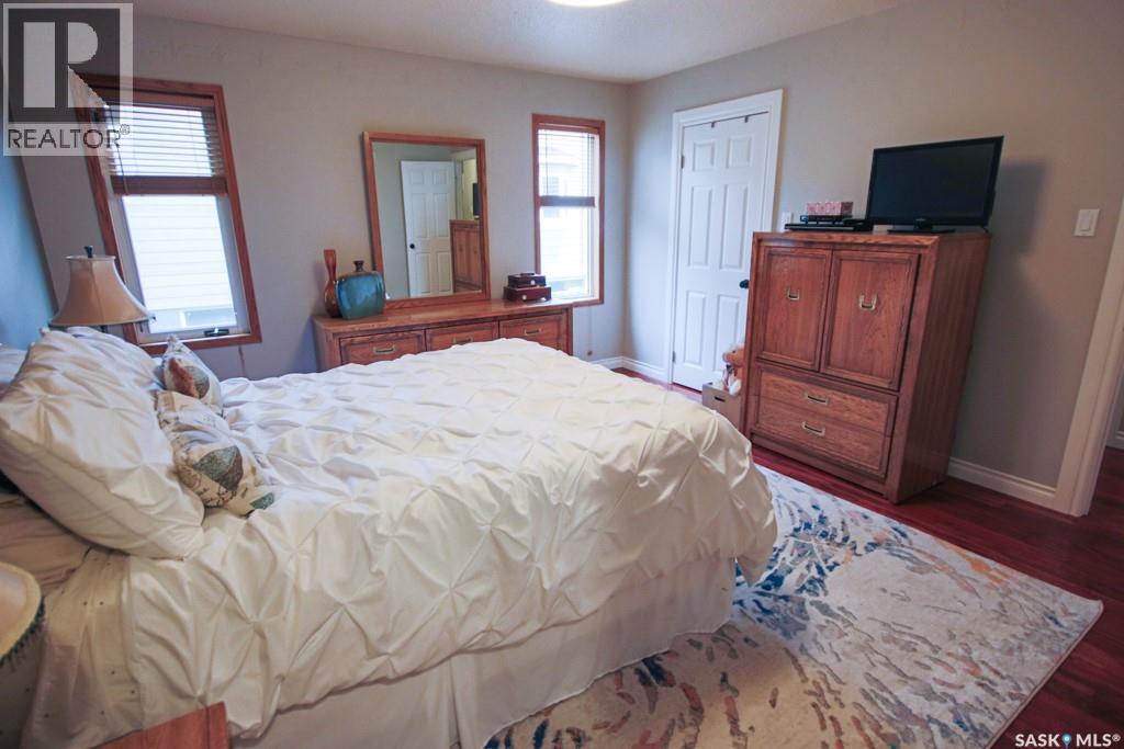 1666 Marshall CRESCENT - 24