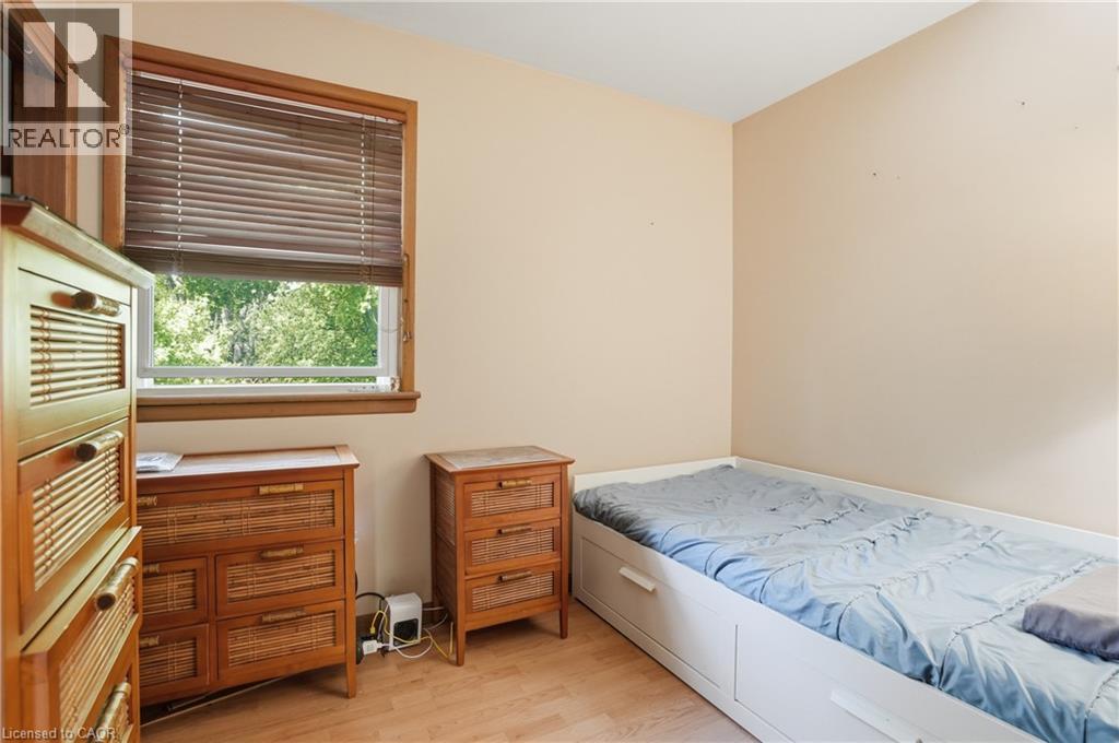 39 PARADISE Road N - 15