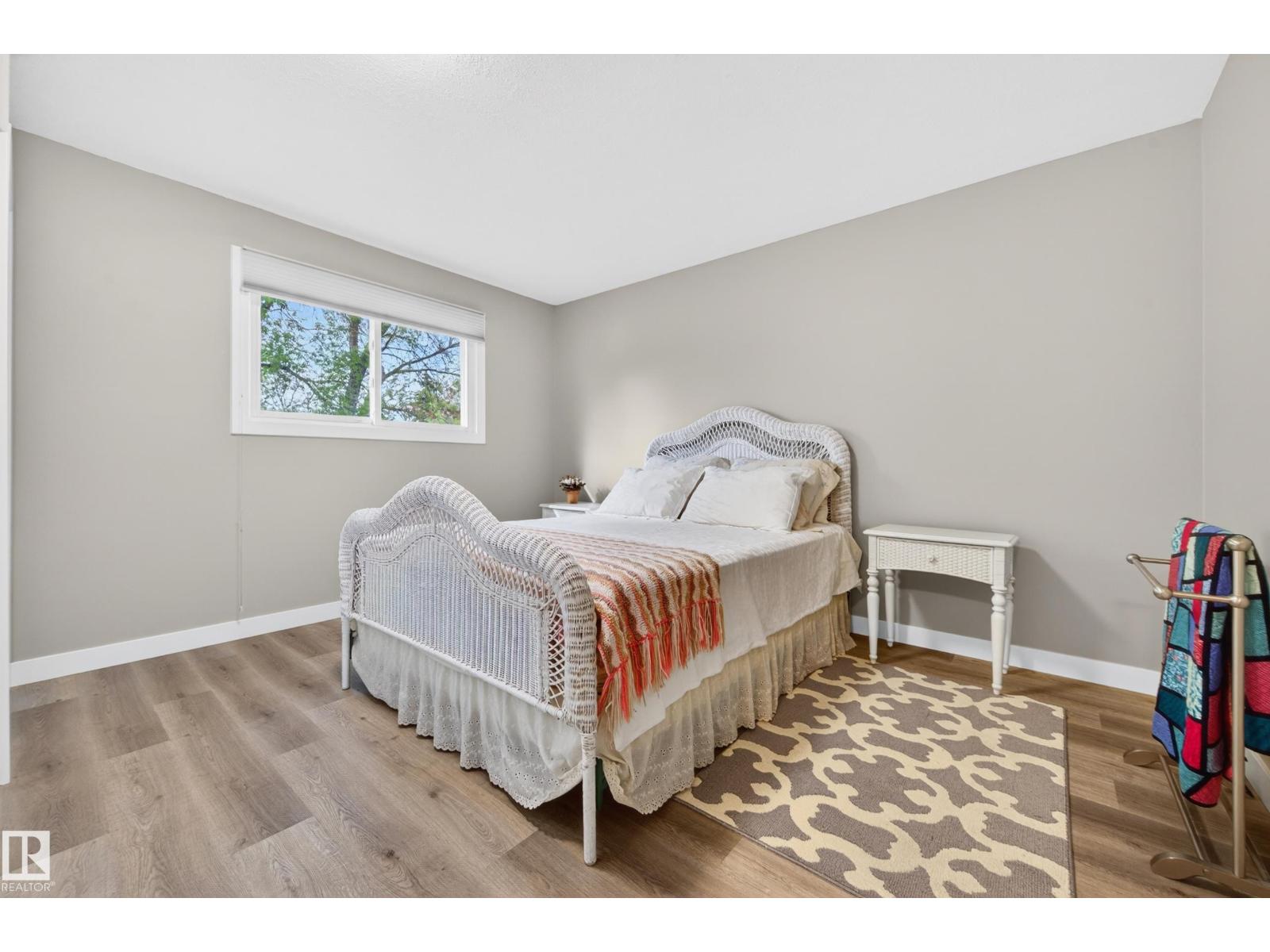 3412 142 AV NW - 19