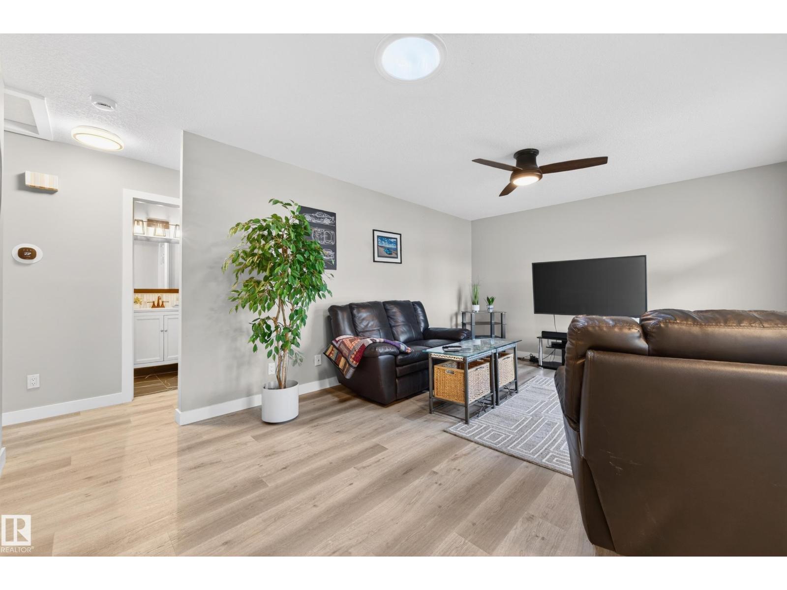 3412 142 AV NW - 13