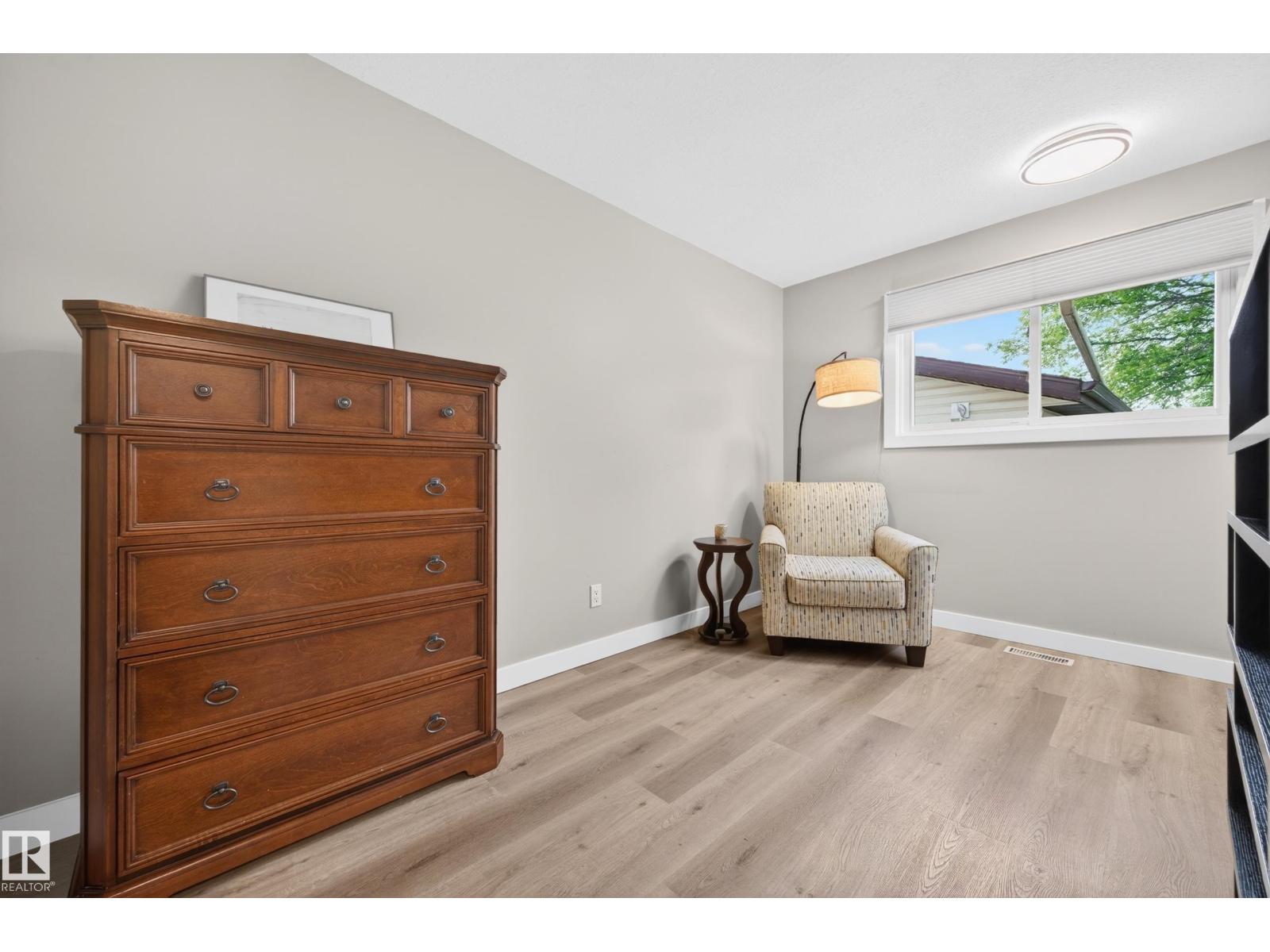 3412 142 AV NW - 25