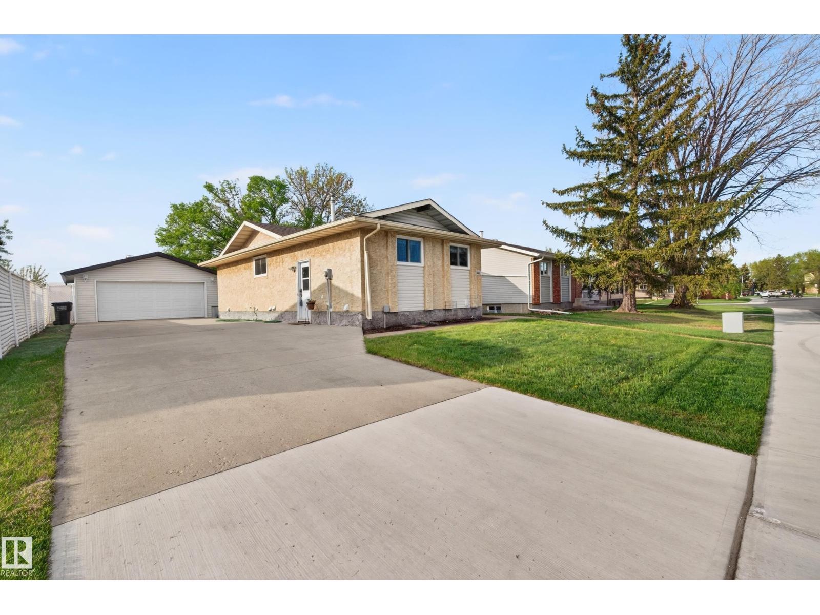 3412 142 AV NW - 4