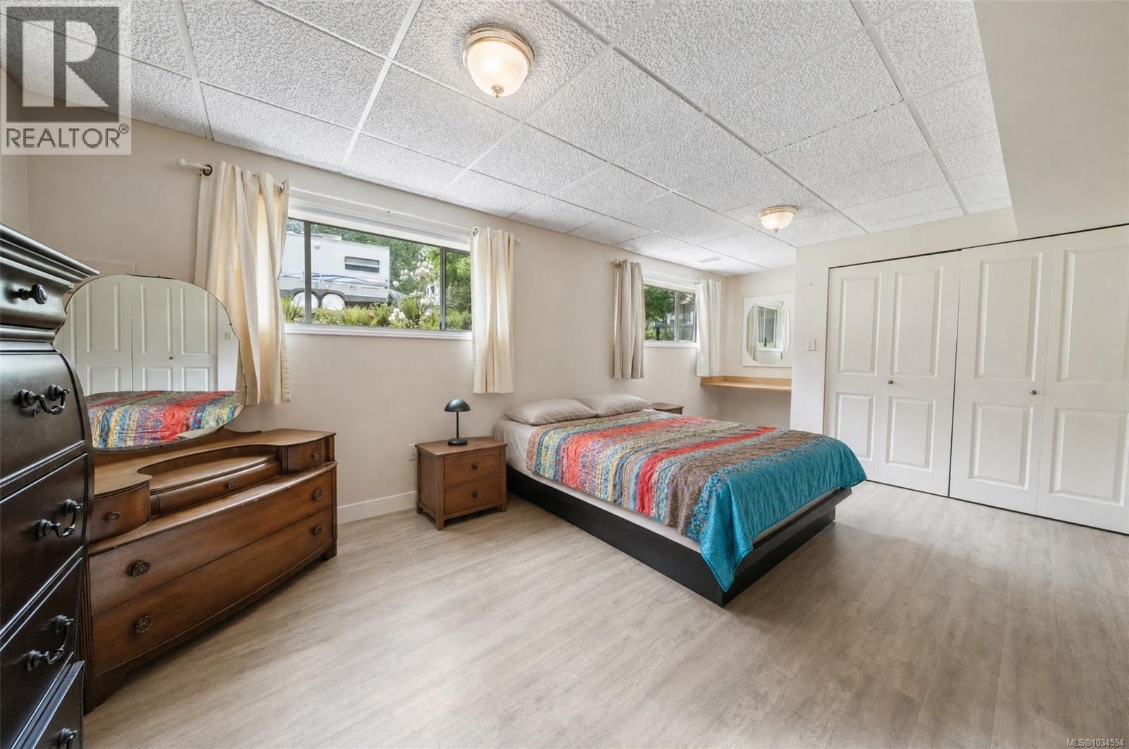 8256 Sa-Seen-Os Cres - 54