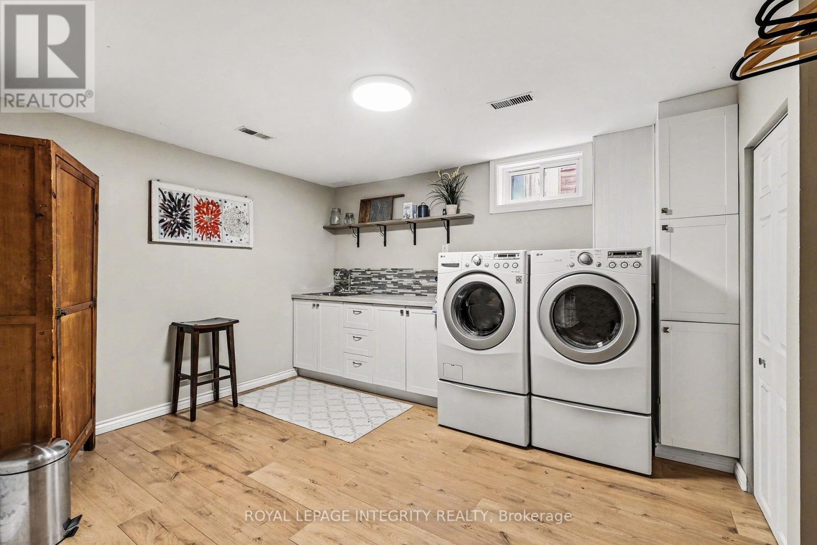 1456 LEPAGE AVENUE - 23
