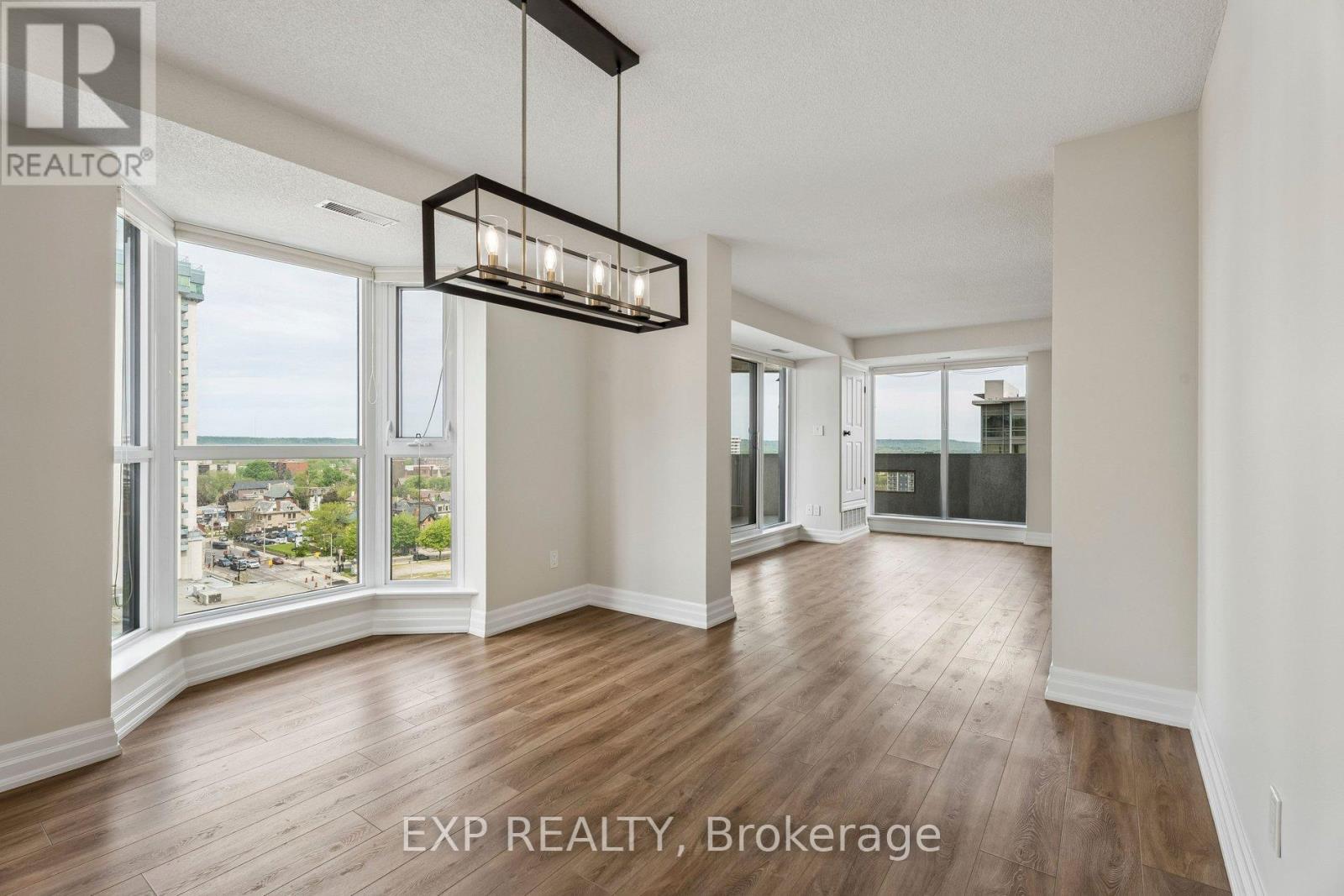#1304 67 CAROLINE STREET S - 11