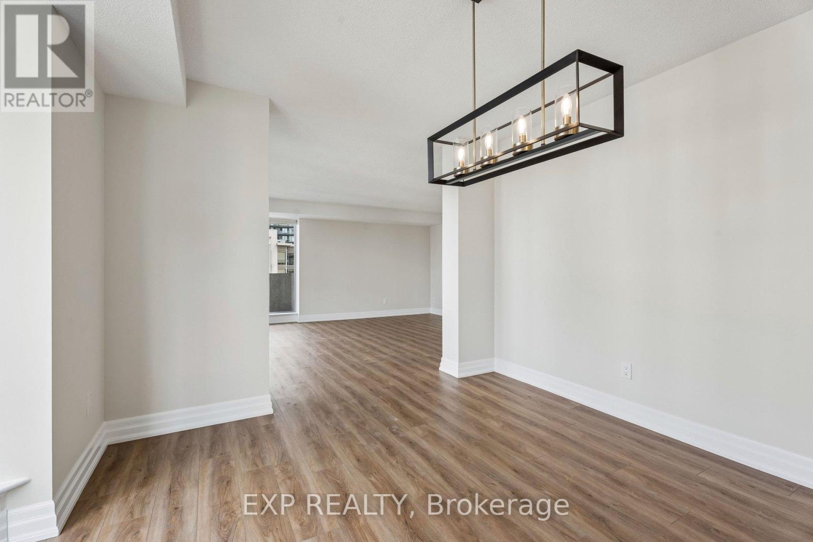 #1304 67 CAROLINE STREET S - 12