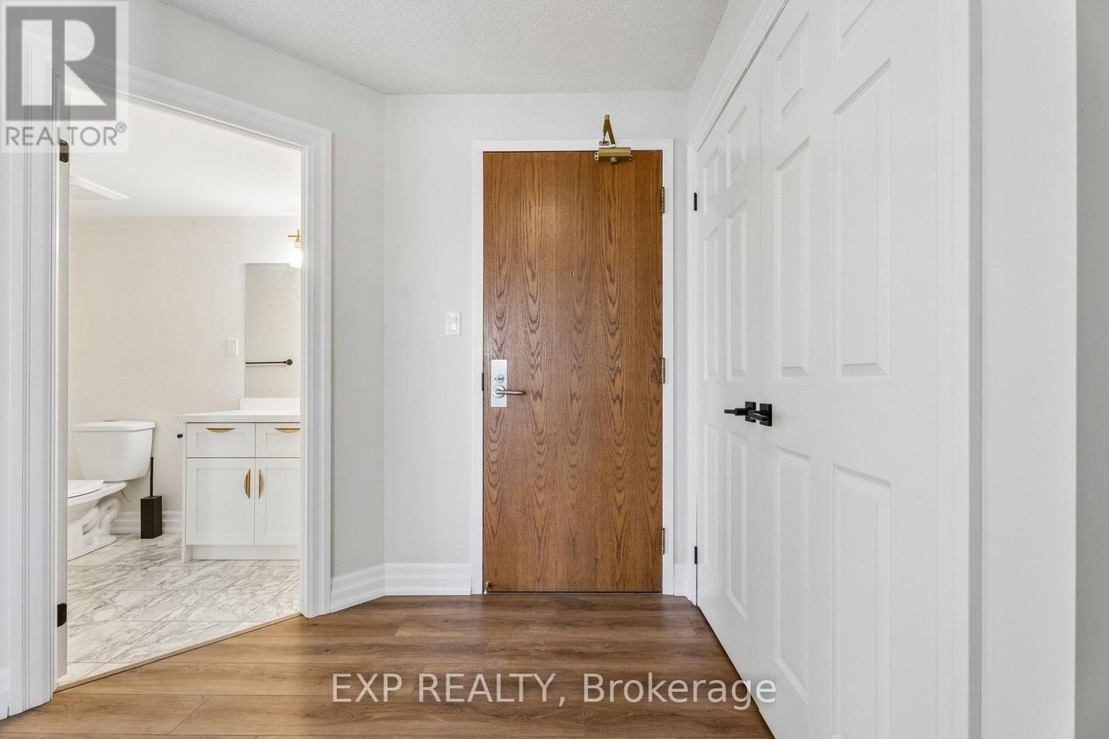 #1304 67 CAROLINE STREET S - 15