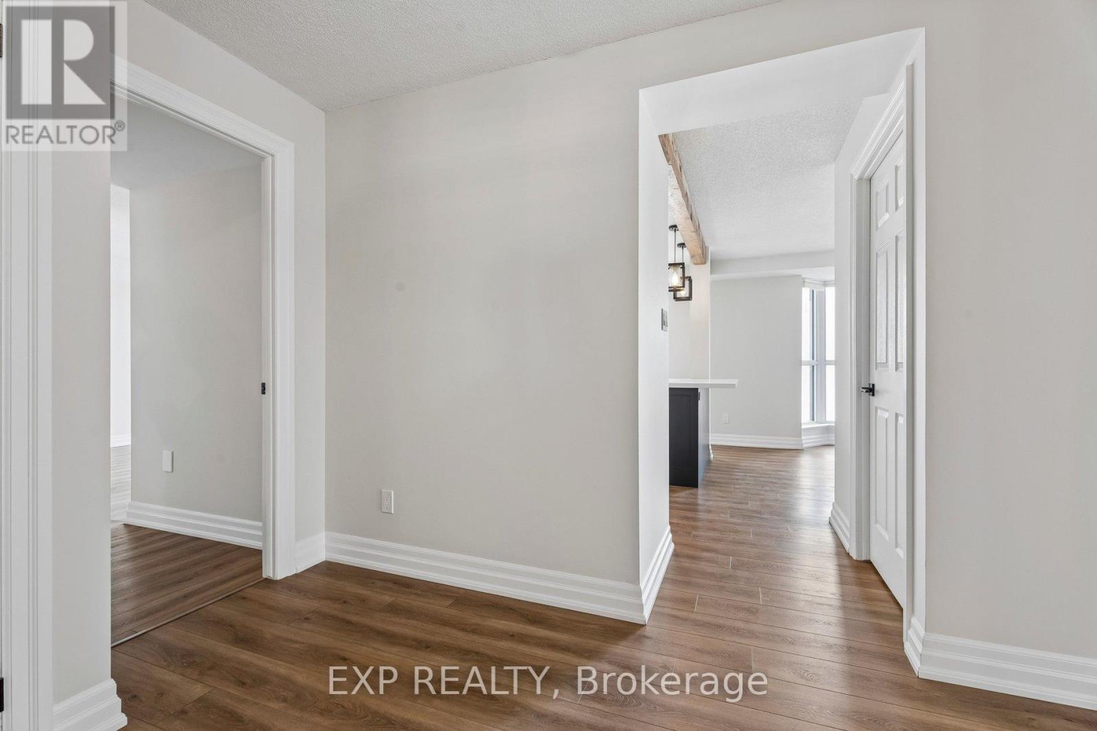 #1304 67 CAROLINE STREET S - 17