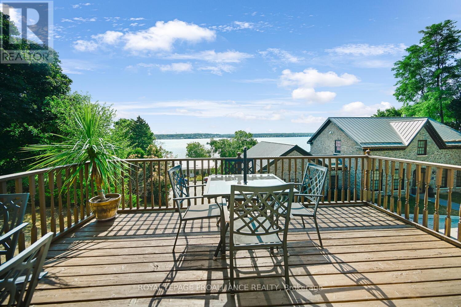 10 CLIFFSIDE CRESCENT - 14