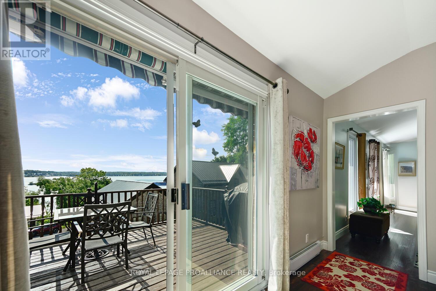 10 CLIFFSIDE CRESCENT - 16