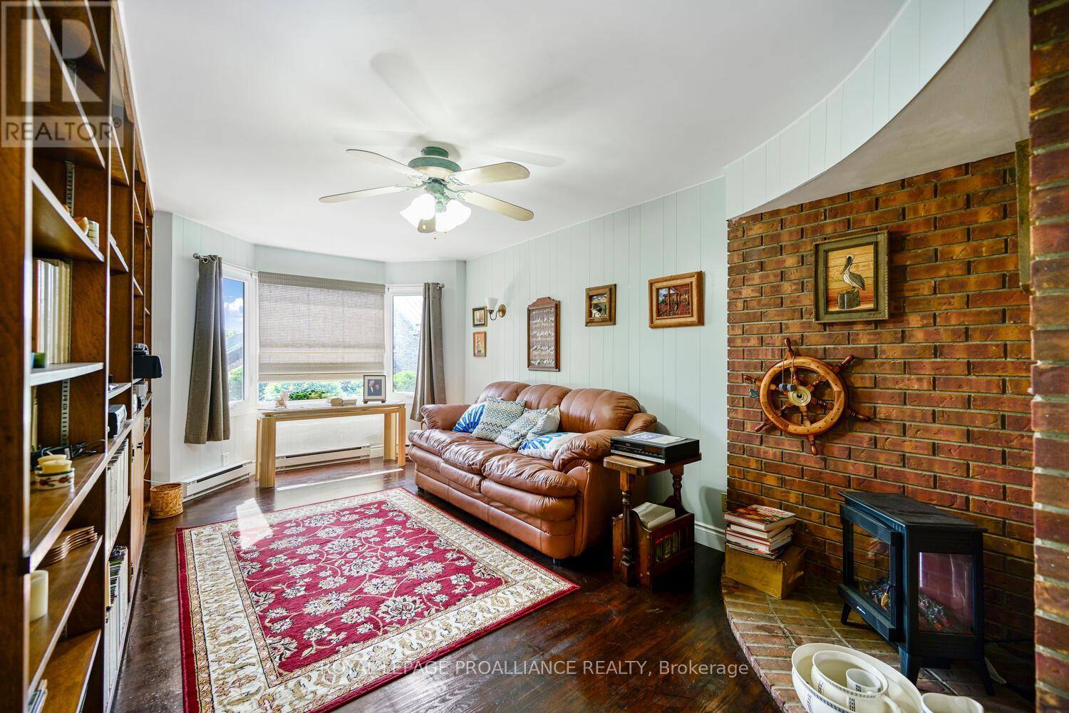 10 CLIFFSIDE CRESCENT - 29