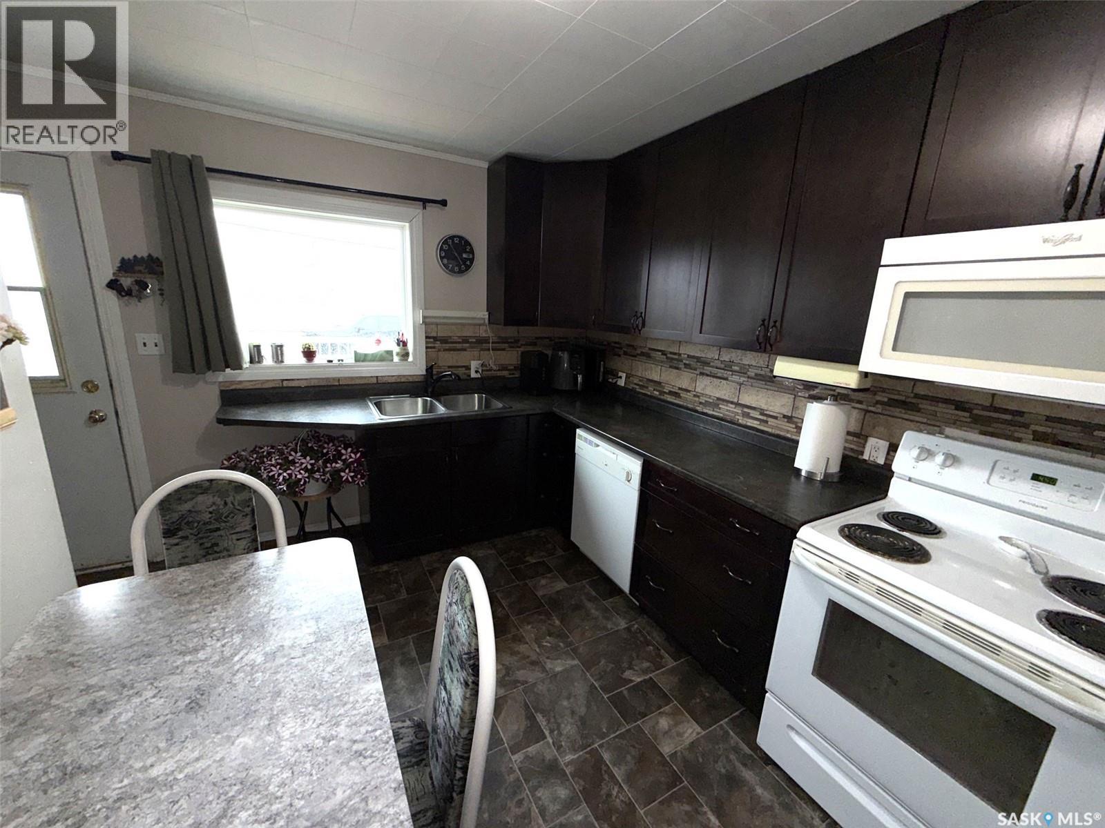 412 Main STREET - 6