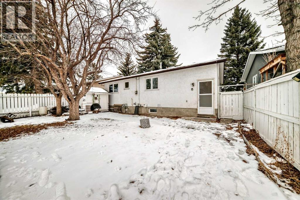 23 Marbank Way NE - 32