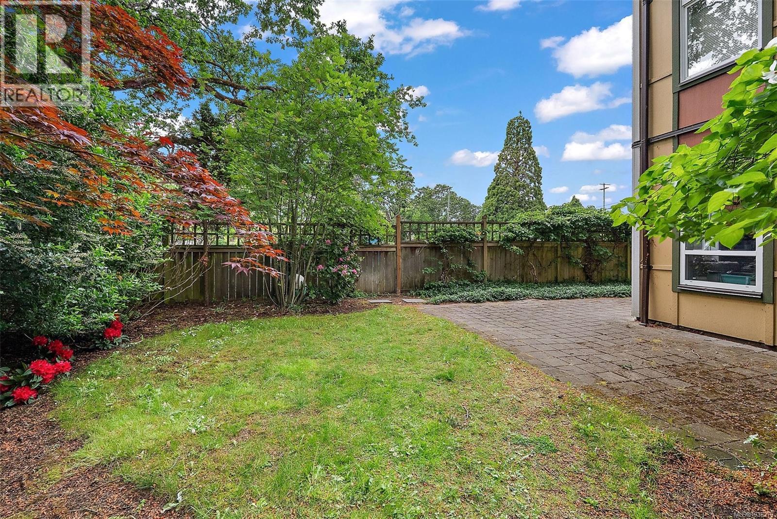 #116 663 Goldstream Ave - 14