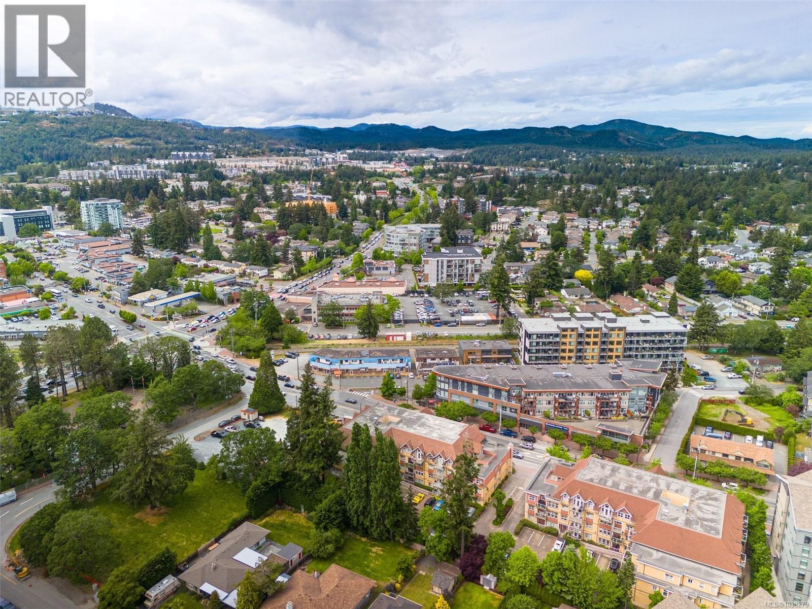 #116 663 Goldstream Ave - 28
