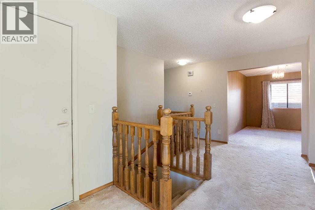 #8 118 Strathcona Road SW - 4