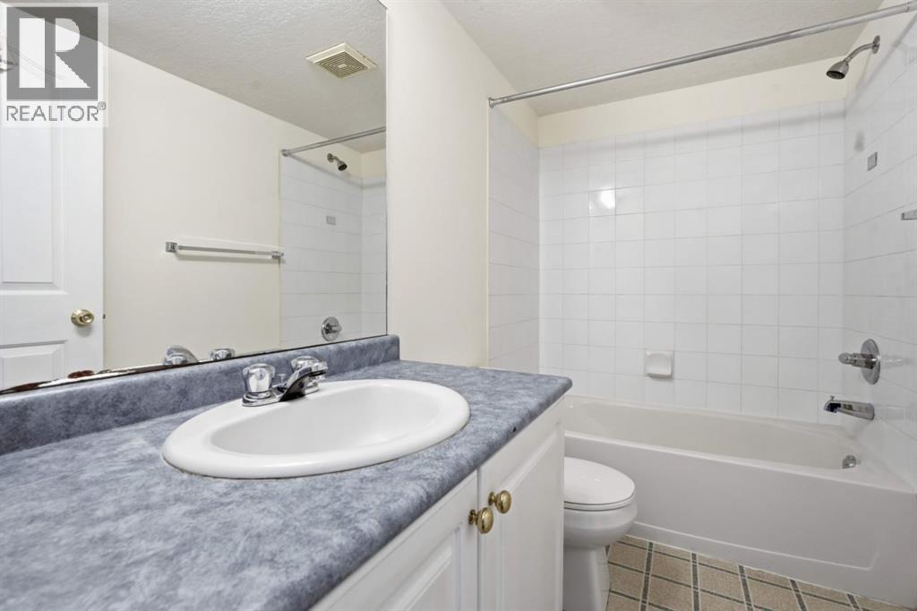 #2305 604 8 Street SW - 22
