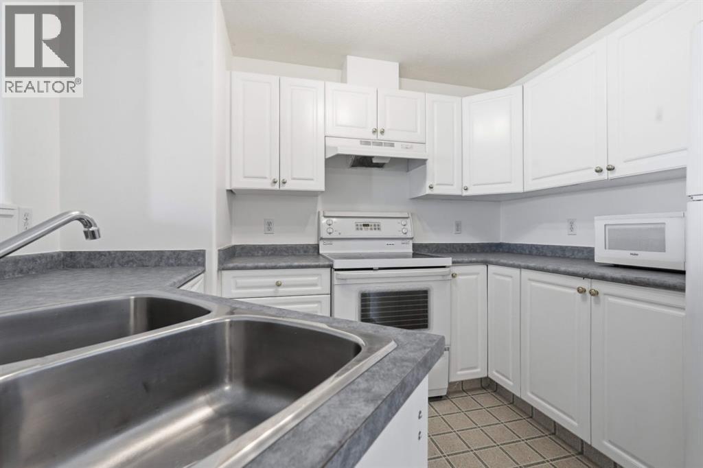 #2305 604 8 Street SW - 9