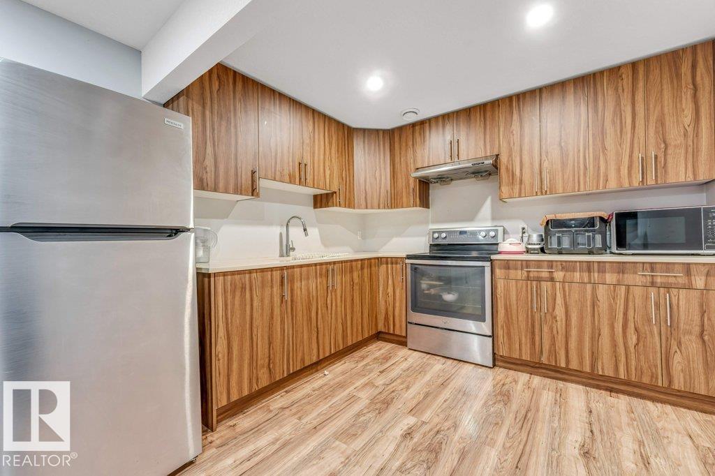 1224 25 AV NW - 34