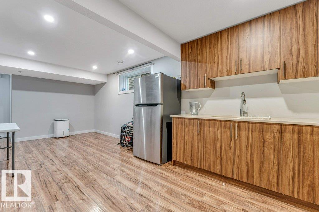 1224 25 AV NW - 35