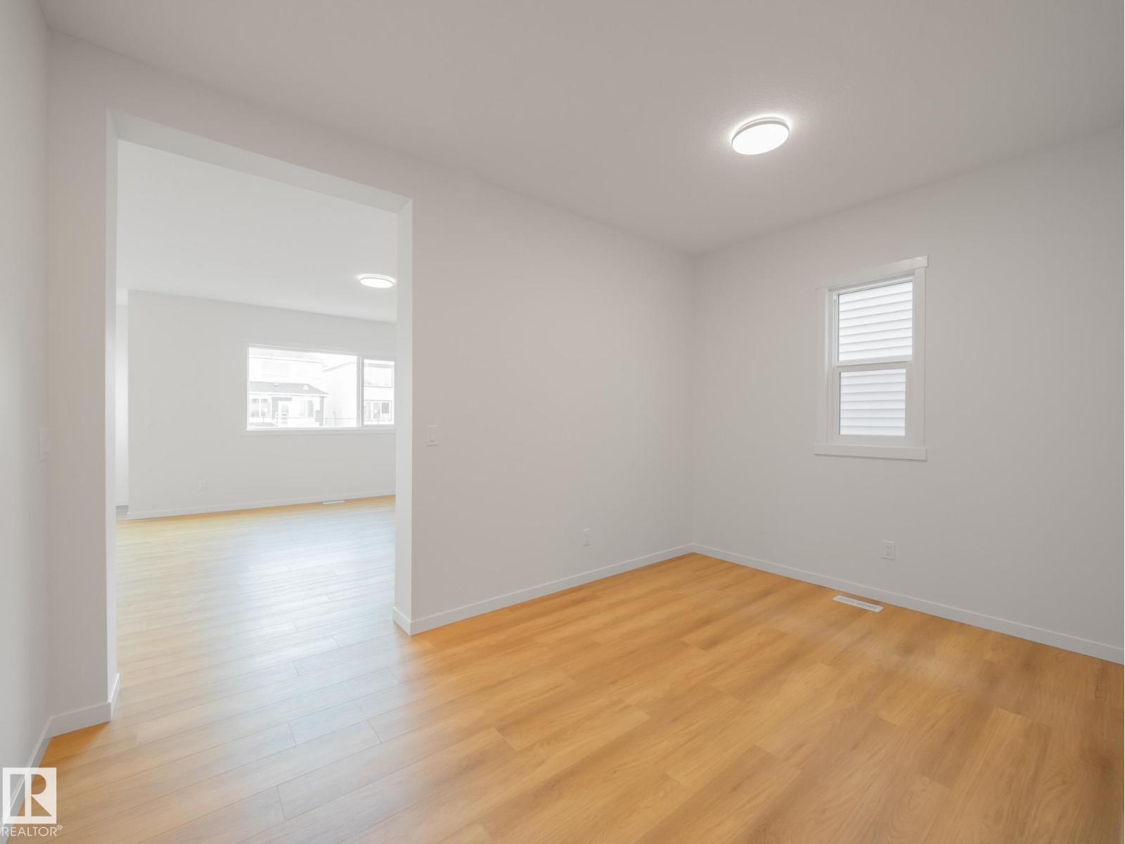 947 18 AV NW - 16