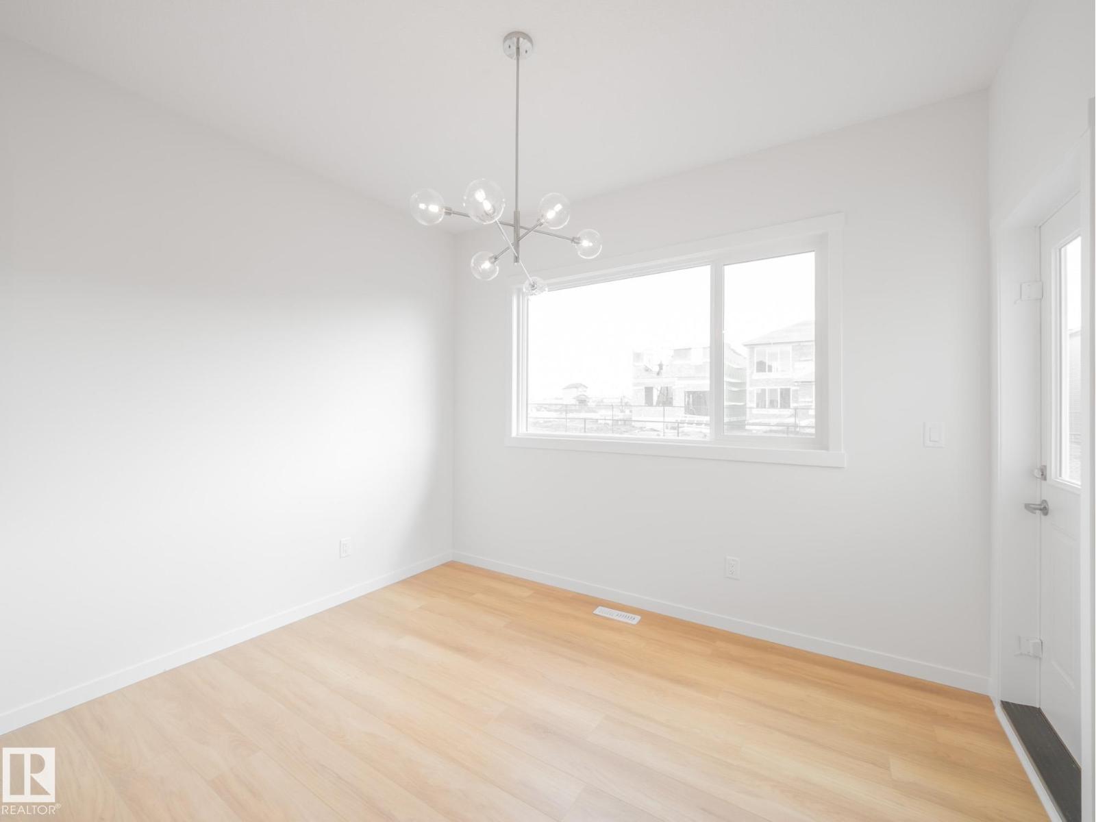 947 18 AV NW - 24
