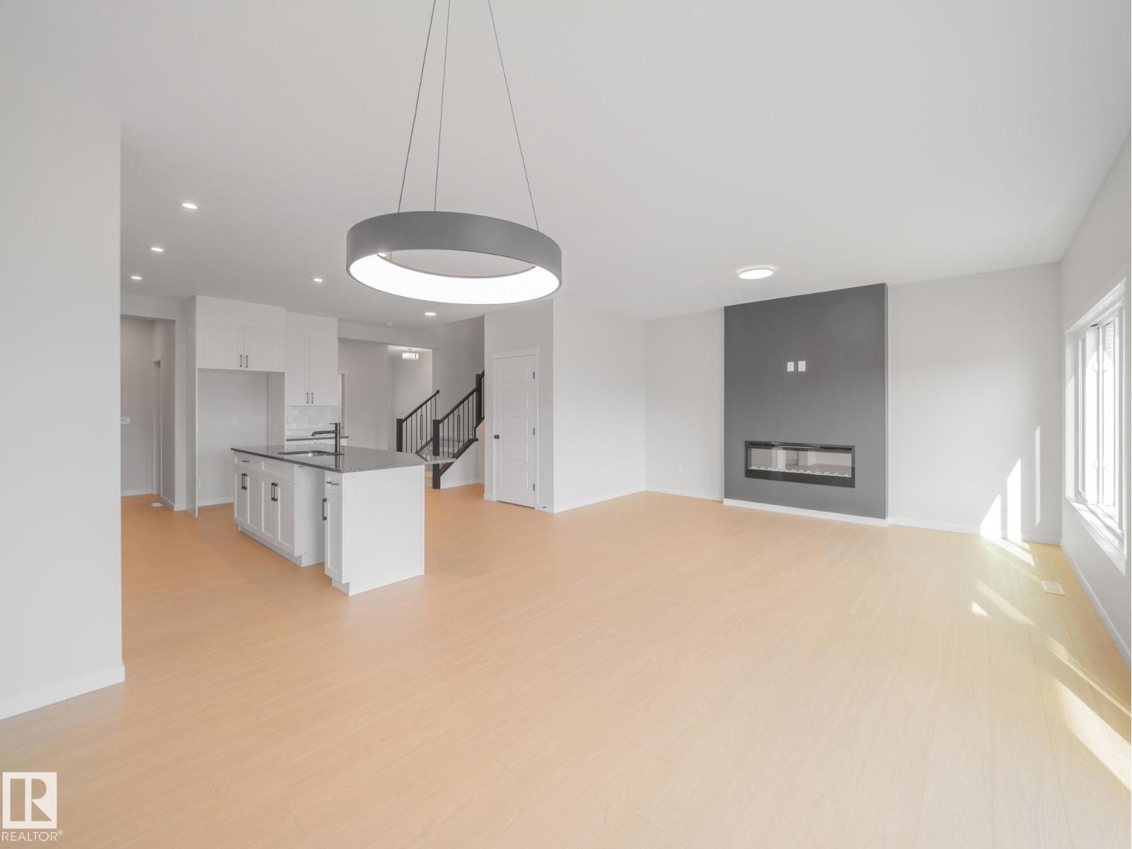 927 18 AV NW - 20
