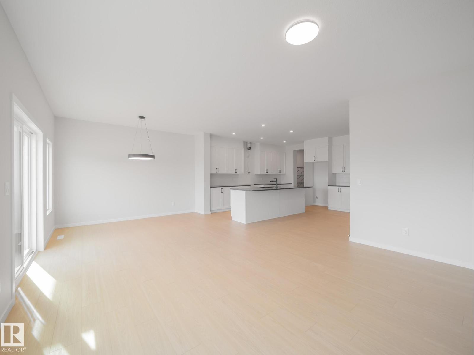 927 18 AV NW - 22