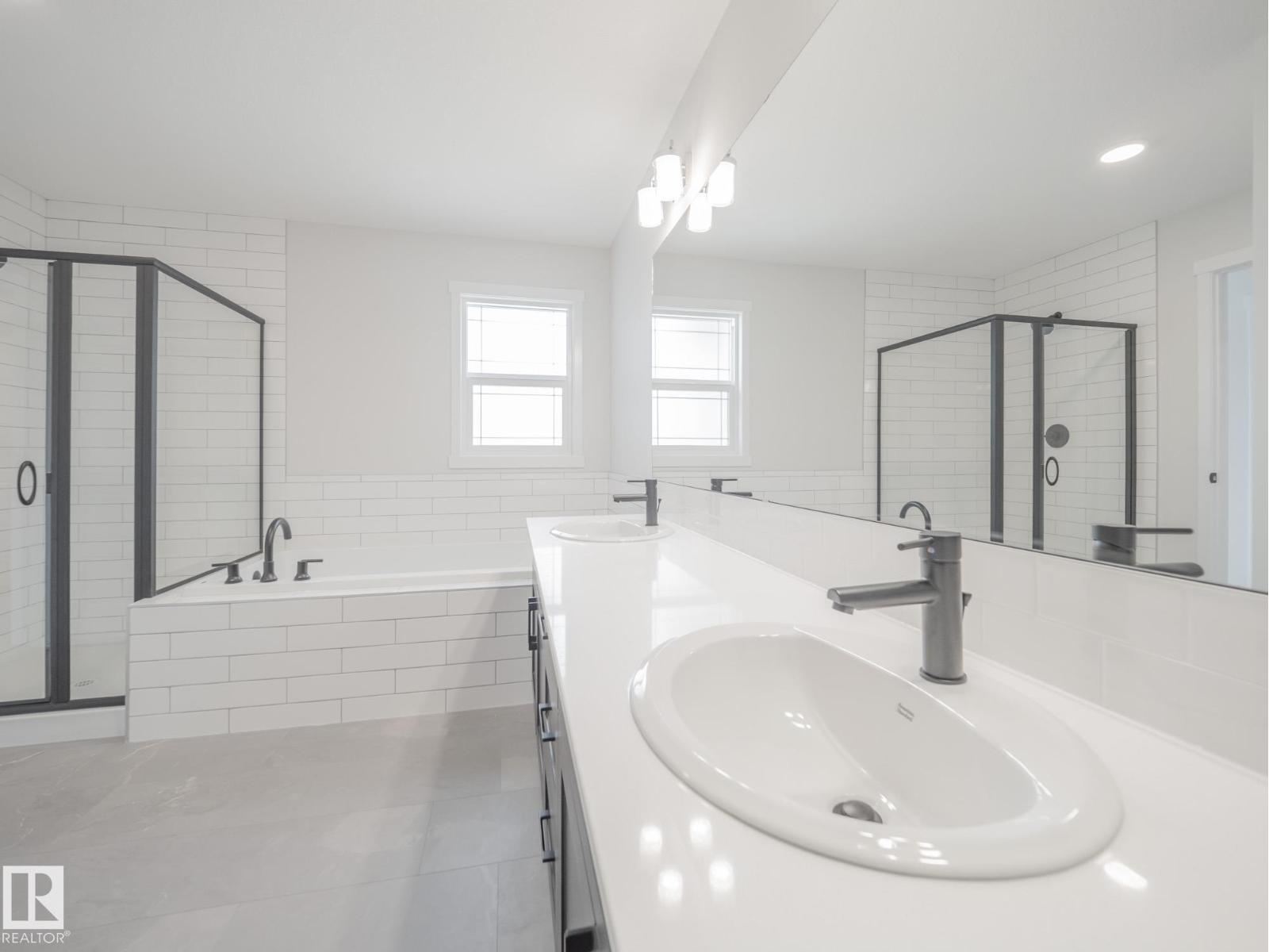 927 18 AV NW - 31