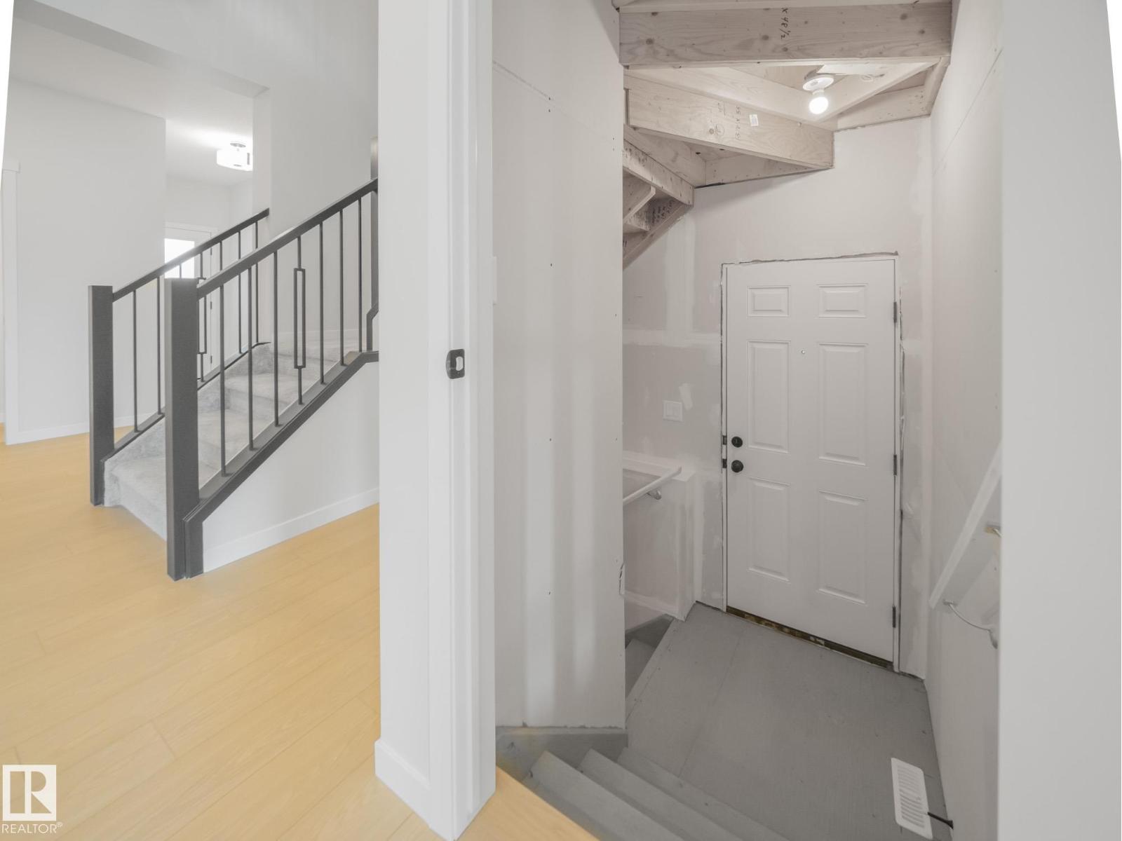 927 18 AV NW - 41