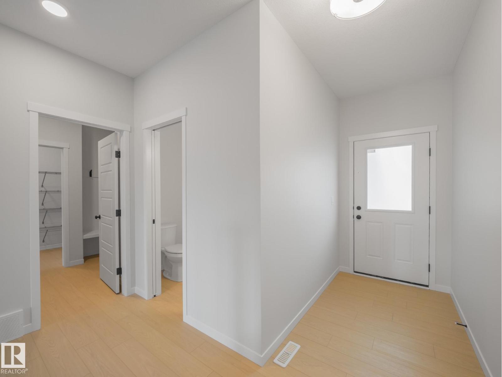 927 18 AV NW - 8
