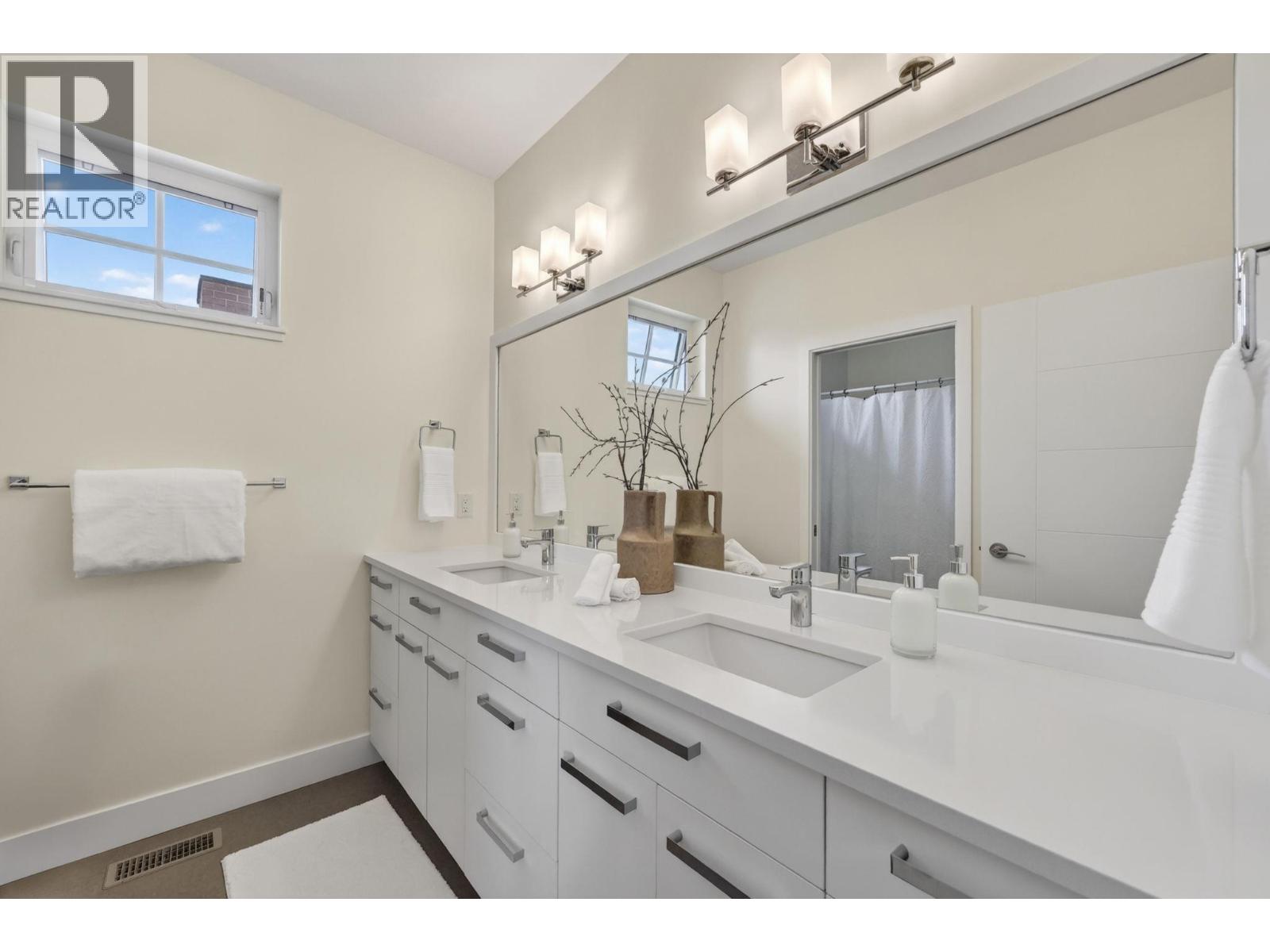 504 Metcalfe Avenue - 53