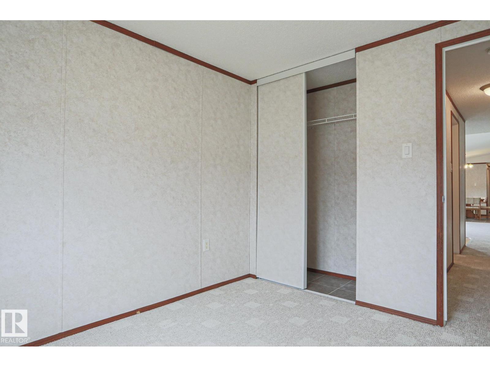 236 Oakwood DR NW - 34