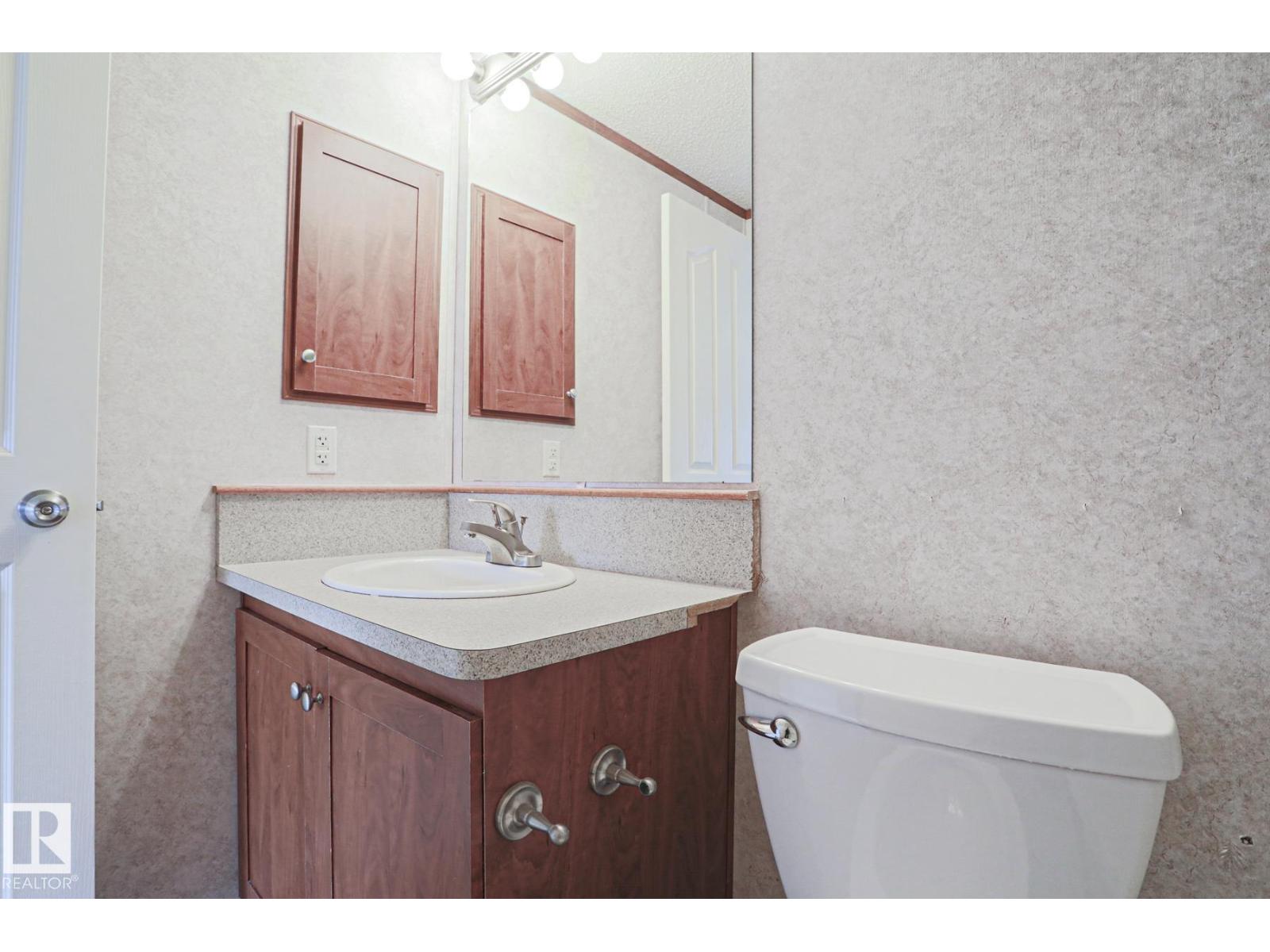 236 Oakwood DR NW - 38