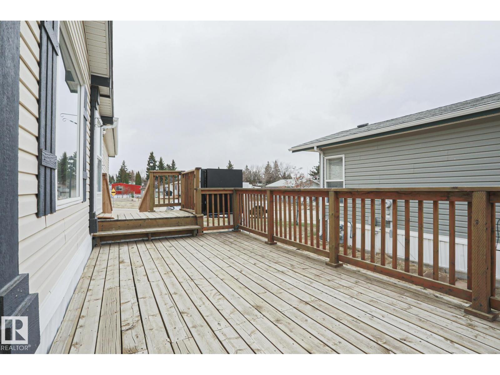 236 Oakwood DR NW - 45