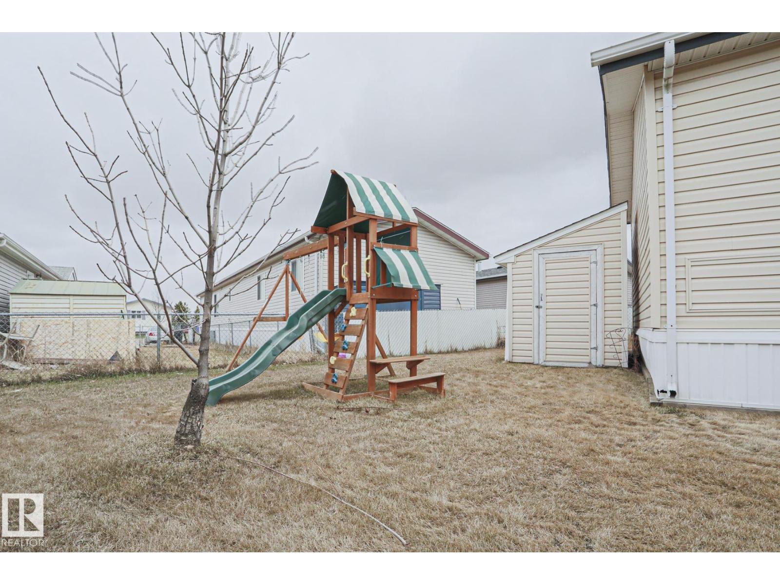 236 Oakwood DR NW - 46
