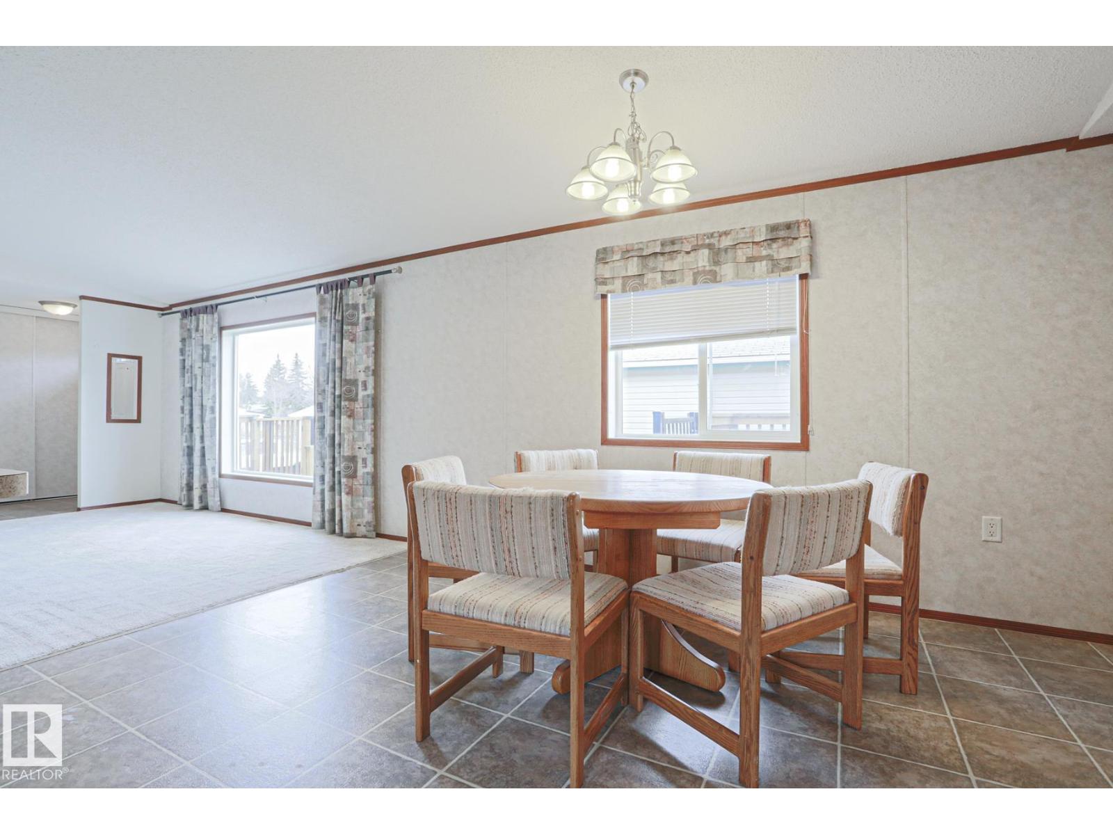 236 Oakwood DR NW - 9